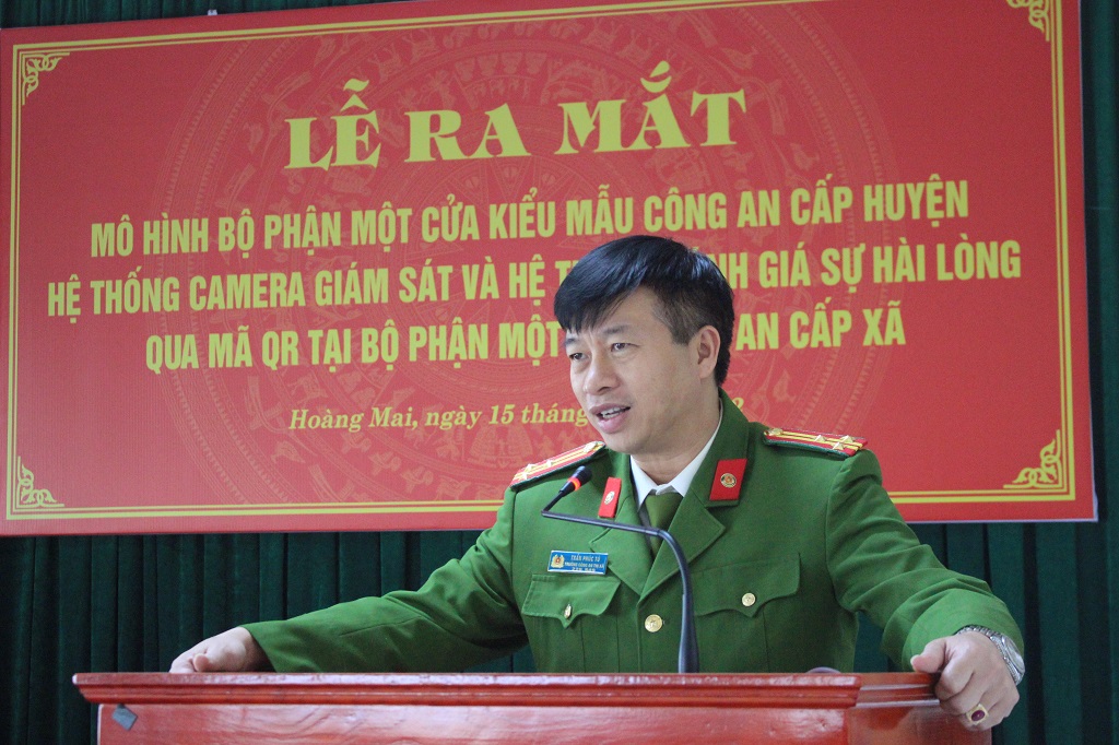 Đại diện lãnh đạo Công an thị xã Hoàng Mai phát biểu tại lễ ra mắt