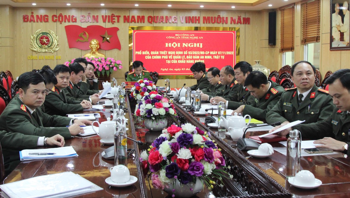 Hội nghị phổ biến, quán triệt về quản lý, bảo đảm an ninh, trật tự tại cửa khẩu đường hàng không
