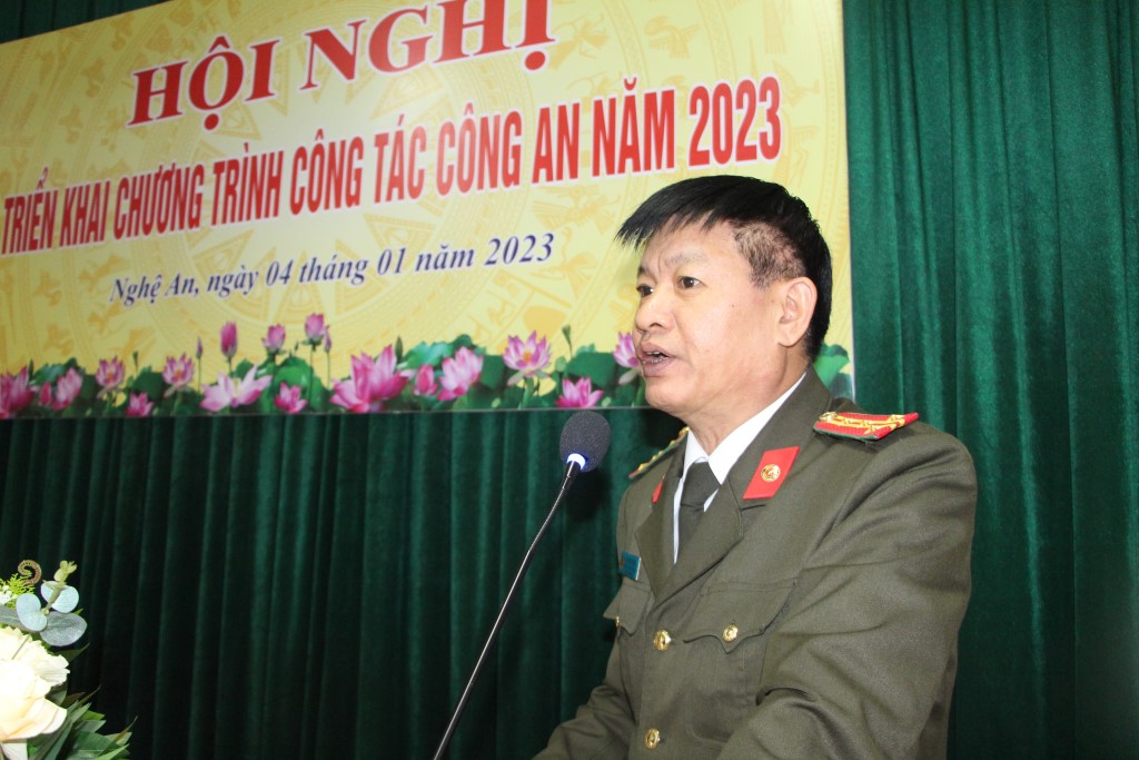 Đồng chí Đại tá Hồ Minh Thắng, Thủ trưởng Cơ quan UBKT Đảng ủy phát biểu tại Hội nghị