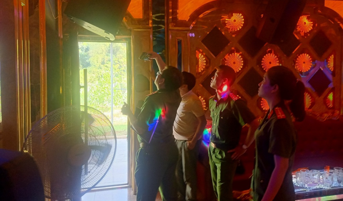 Tạm đình chỉ 09 cơ sở kinh doanh dịch vụ karaoke vi phạm quy định về phòng cháy, chữa cháy