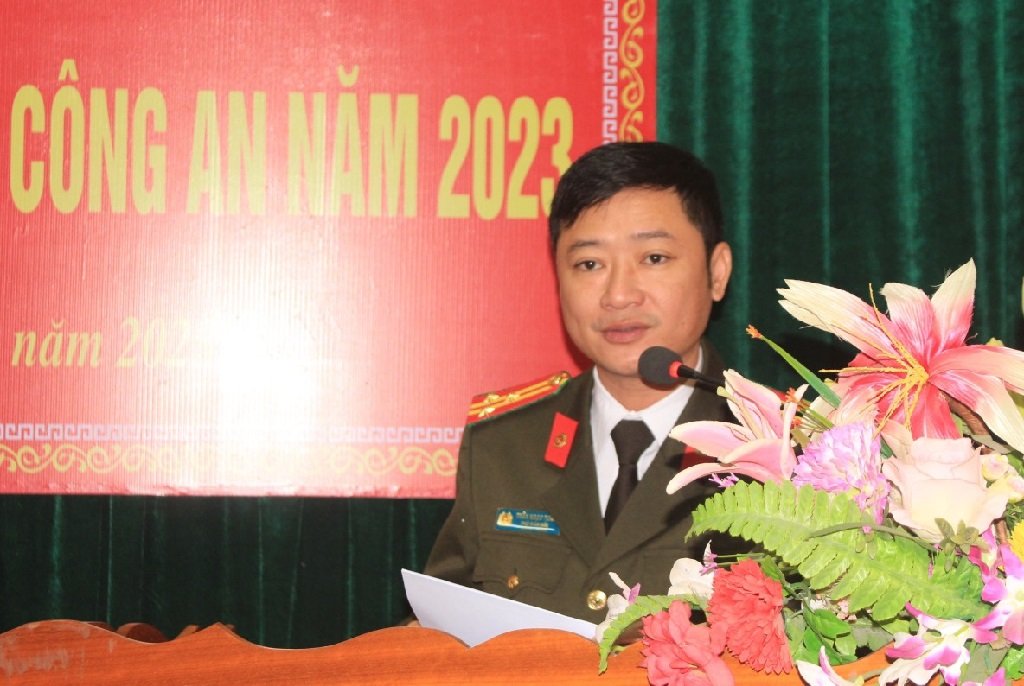 Đồng chí Thượng tá Trần Ngọc Tuấn, Phó Giám đốc Công an tỉnh phát biểu chỉ đạo tại Hội nghị
