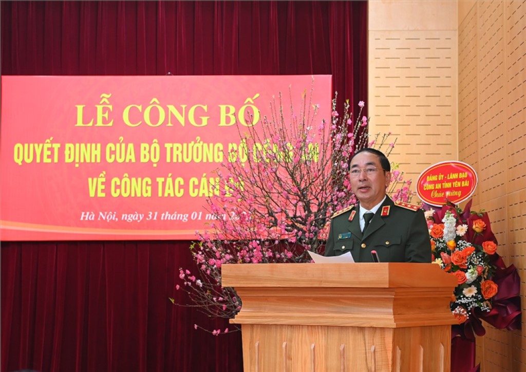 Thứ trưởng Trần Quốc Tỏ phát biểu tại buổi Lễ.