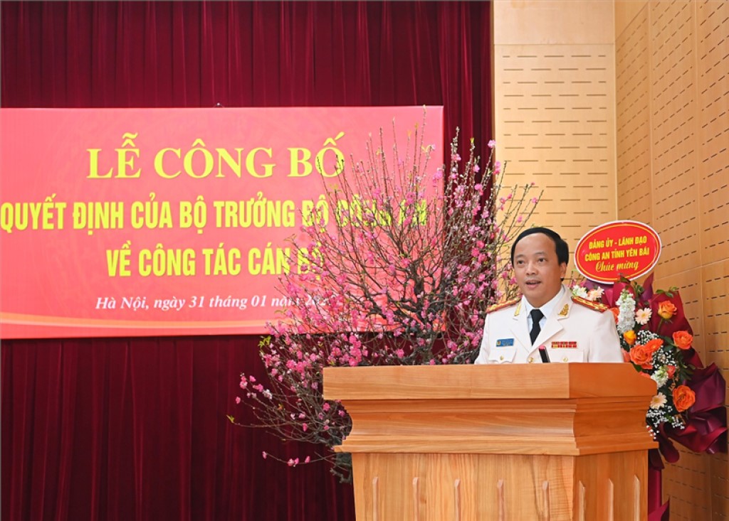 Đại tá Đặng Hồng Đức phát biểu tại buổi Lễ.
