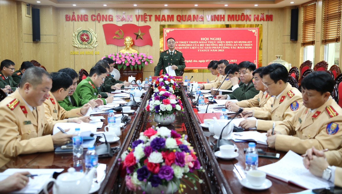 Hội nghị quán triệt các văn bản bảo đảm trật tự, an toàn giao thông