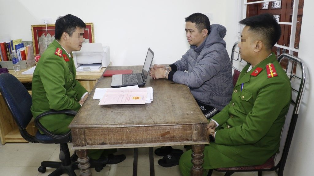 Đối tượng làm việc tại Cơ quan Công an