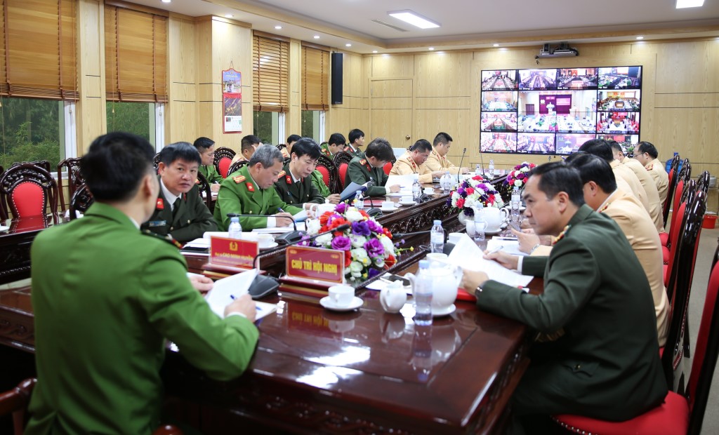 Hội nghị được tổ chức với hình thức trực tuyến tới Công an các địa phương trên cả nước