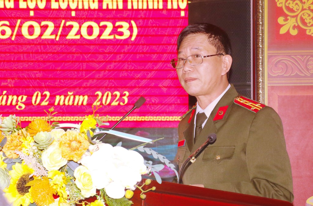Thay mặt Đảng ủy, Lãnh đạo Công an tỉnh, đồng chí Đại tá Lê Văn Thái, Phó Giám đốc đã chào mừng, gửi tới các thế hệ cán bộ, chiến sĩ lực lượng An ninh nội địa những tình cảm thân thiết và lời chúc mừng tốt đẹp nhất