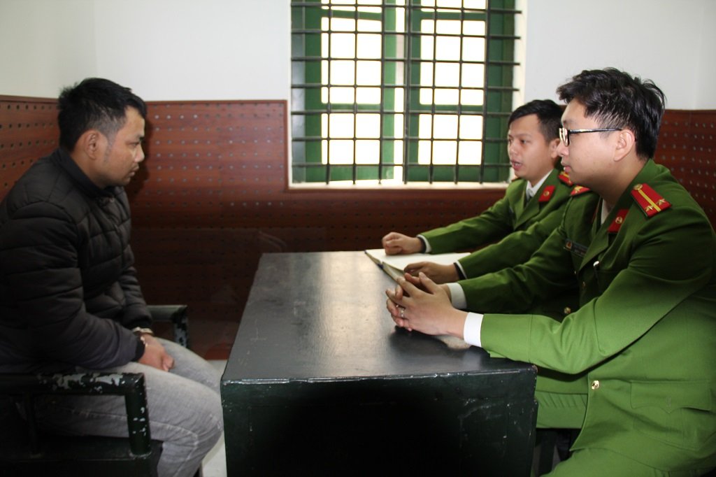Cơ quan Công an làm việc với Kha Văn Dần