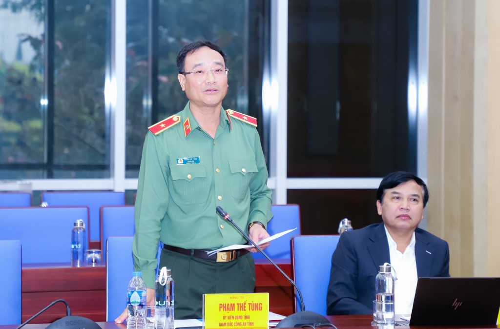 Đồng chí Thiếu tướng Phạm Thế Tùng, Ủy viên Ban Thường vụ Tỉnh ủy, Giám đốc Công an tỉnh phát biểu tại phiên họp