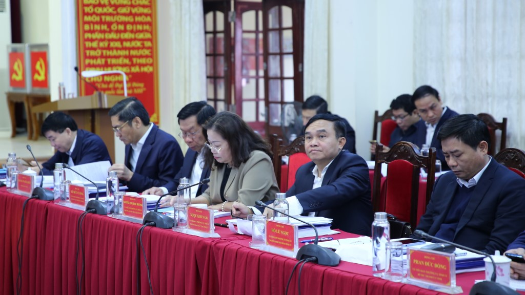 Các đại biểu dự phiên họp