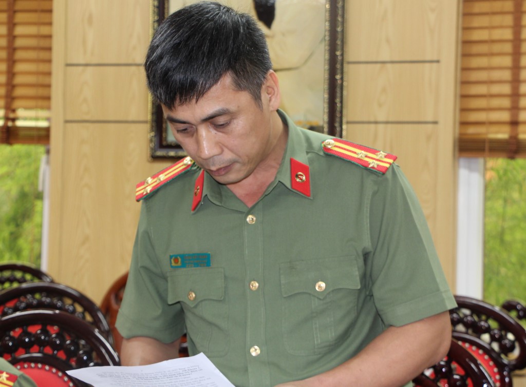 Đại diện UBKT Đảng ủy Công an tỉnh báo cáo kết quả thực hiện nhiệm vụ kiểm tra, giám sát, thi hành kỷ luật Đảng