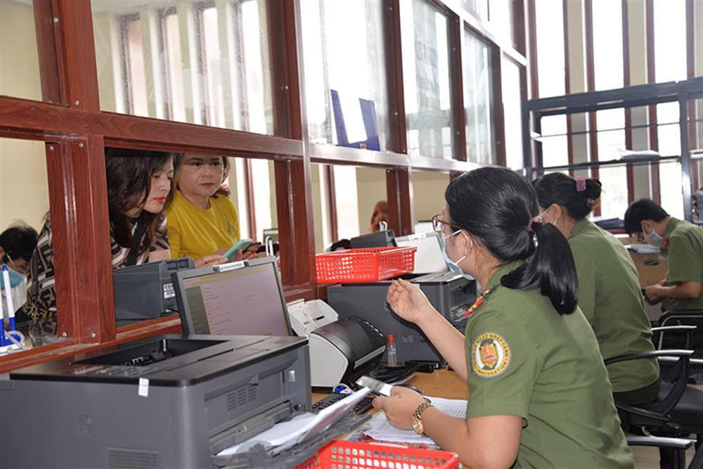 Nâng cao hiệu quả công tác quản lý nhà nước trong lĩnh vực nhập cảnh, xuất cảnh, quá cảnh và cư trú