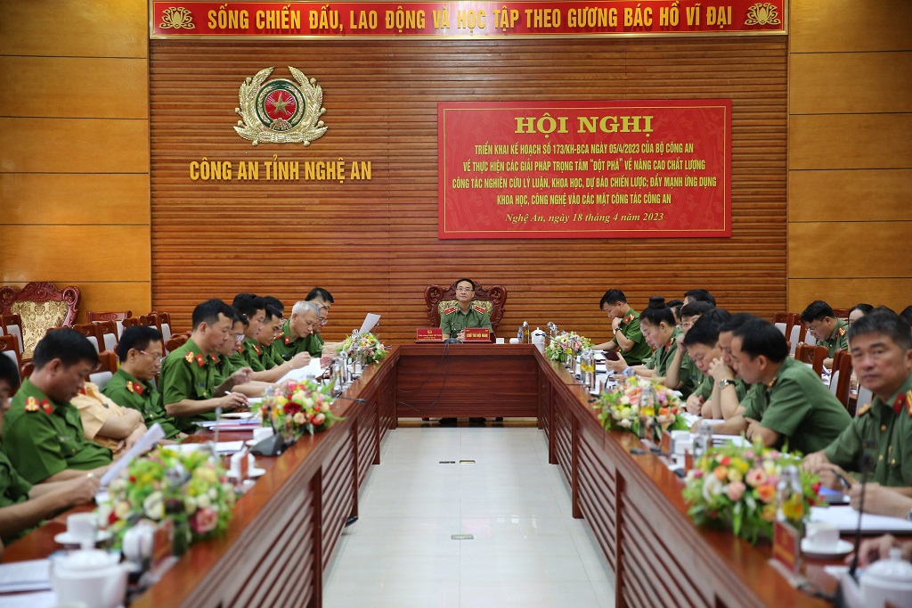 Các đại biểu dự Hội nghị tại điểm cầu Công an tỉnh Nghệ An
