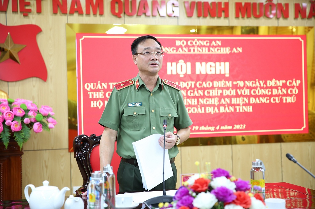 Đồng chí Thiếu tướng Phạm Thế Tùng, Ủy viên Ban Thường vụ Tỉnh ủy, Bí thư Đảng ủy, Giám đốc Công an tỉnh phát biểu chỉ đạo Hội nghị