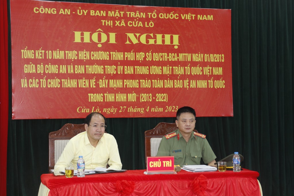 Các đồng chí chủ trì Hội nghị