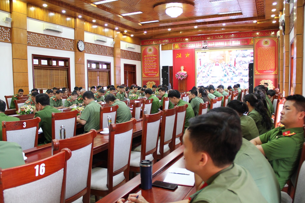 Hội nghị được tổ chức theo hình thức trực tuyến