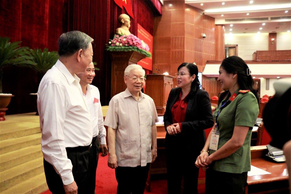 Tổng Bí thư Nguyễn Phú Trọng và các đại biểu dự Hội nghị