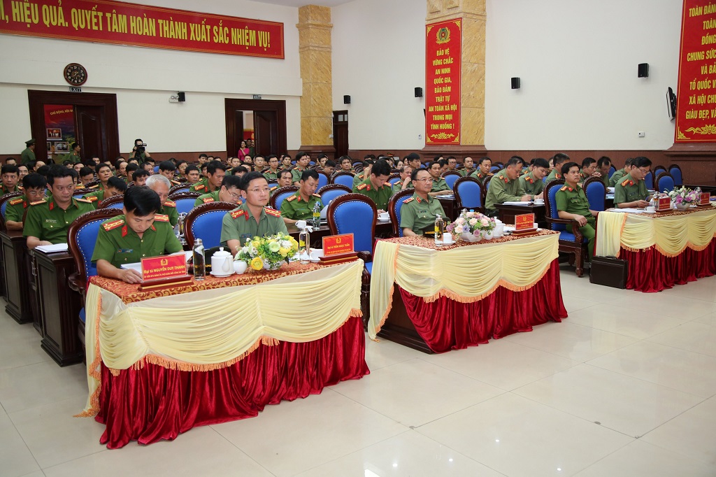 Các đại biểu tham dự Hội nghị