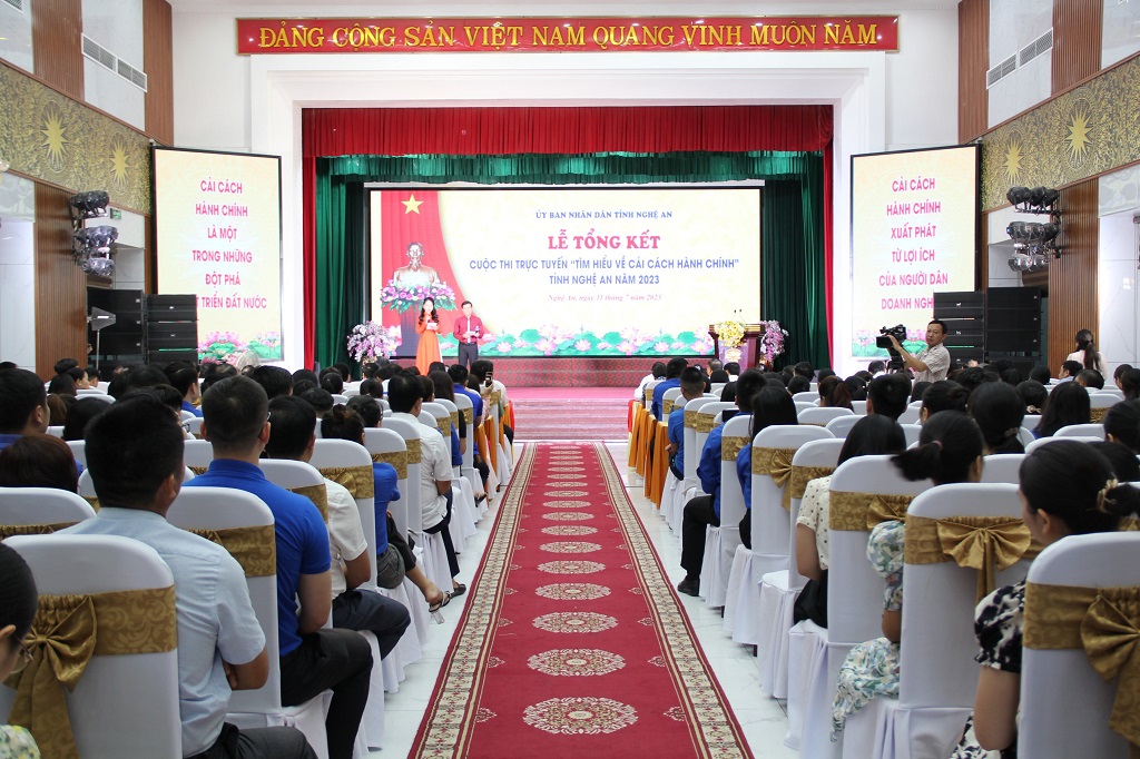 Các đại biểu tham dự lễ tổng kết