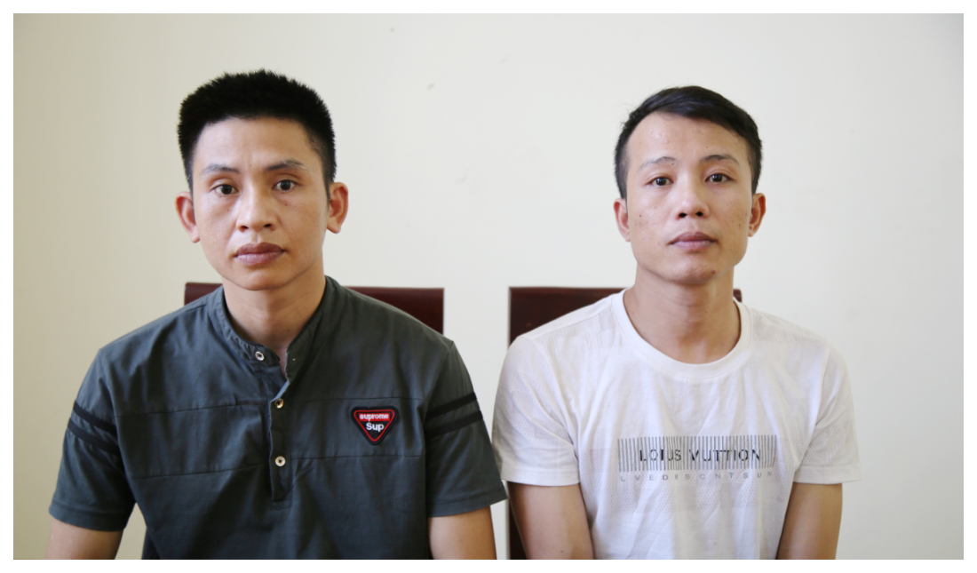 Bắt 02 đối tượng làm giả chứng minh nhân dân để mở tài khoản ngân hàng bán kiếm tiền