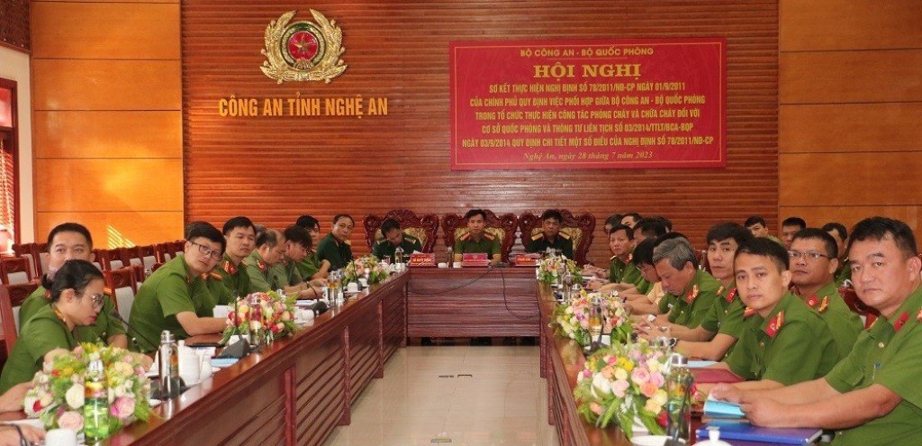 Tại điểm cầu Công an Nghệ An