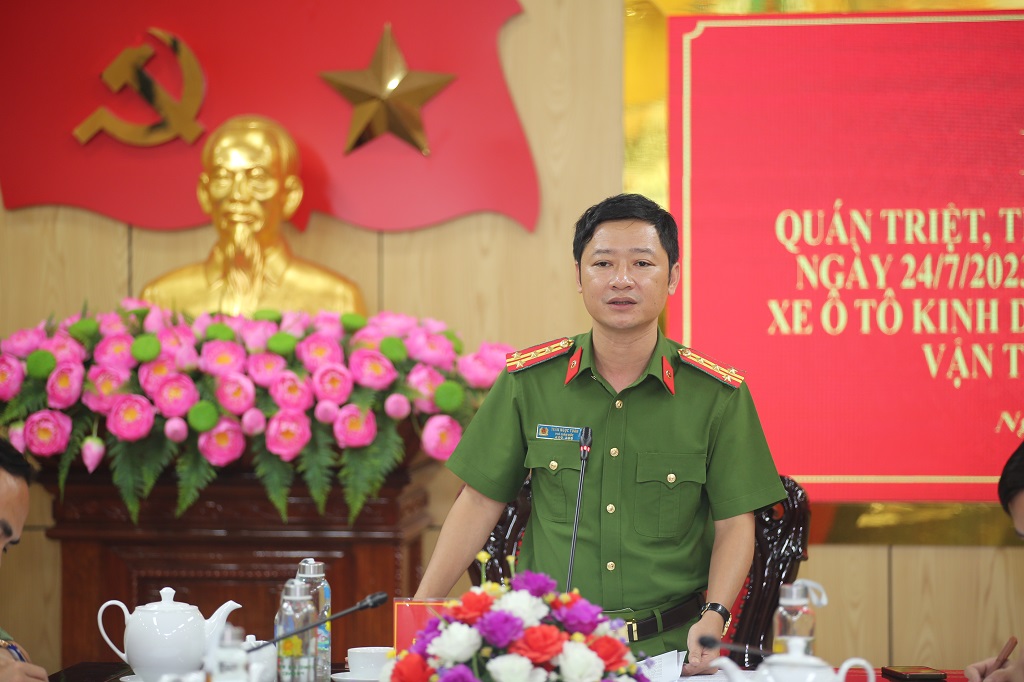 Đồng chí Đại tá Trần Ngọc Tuấn, Phó Giám đốc Công an tỉnh phát biểu chỉ đạo tại Hội nghị