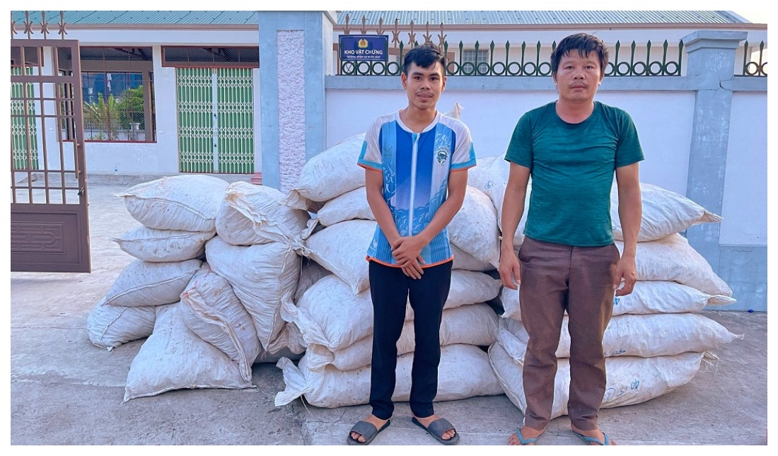 Nghệ An: Bắt giữ vụ vận chuyển hơn 4,5 tấn lâm sản trái phép