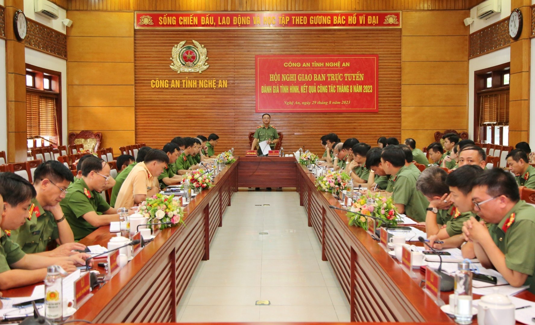 Toàn cảnh hội nghị