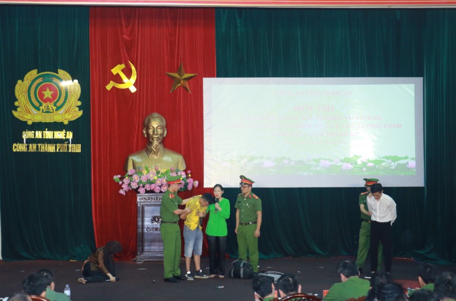 Các phần thi được sân khấu hoá, thể hiện sự đầu tư bài bản và tinh thần trách nhiệm cao của các đội thi