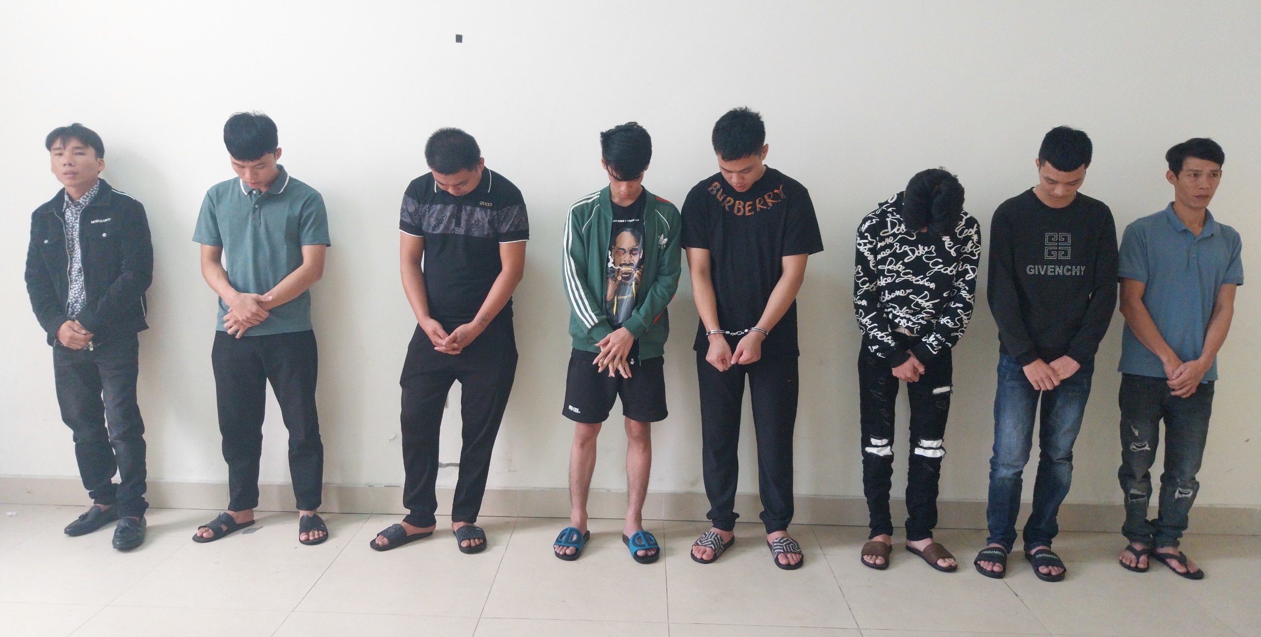 Các đối tượng trong đường dây bị bắt giữ