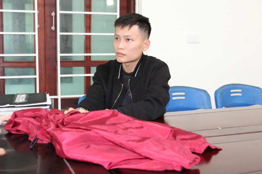 Đối tượng Nguyễn Tuấn Anh cùng tang vật