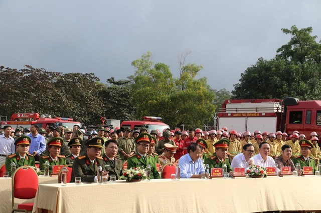 Các đại biểu tham dự chương trình 