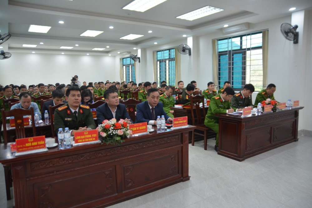 Các đại biểu tham dự hội nghị