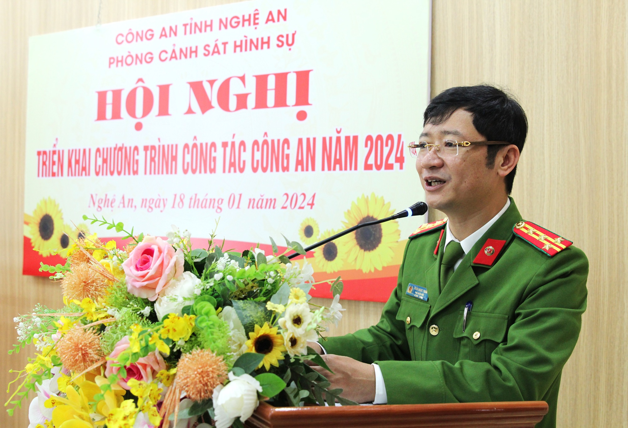 Đồng chí Đại tá Trần Ngọc Tuấn  - Phó Giám đốc Công an tỉnh phát biểu chỉ đạo tại Hội nghị