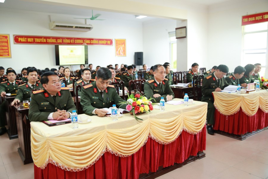 Các đại biểu tham dự Hội nghị