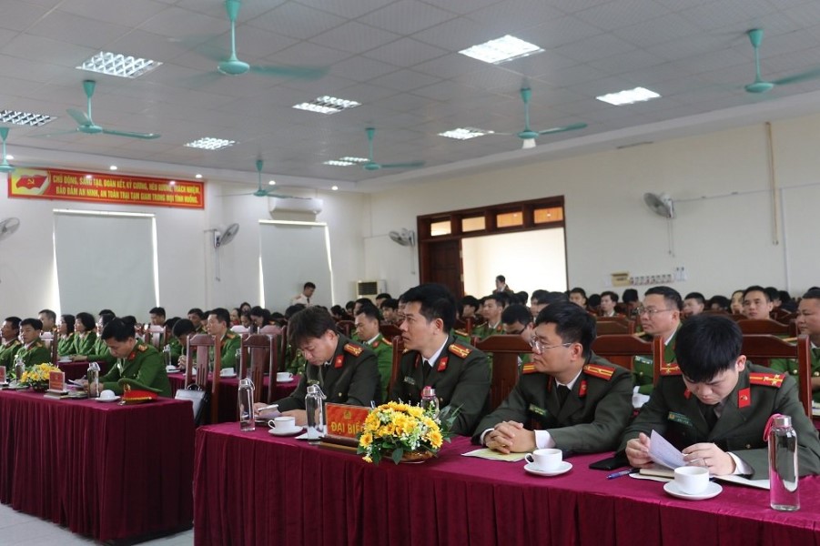 Các đại biểu tham dự