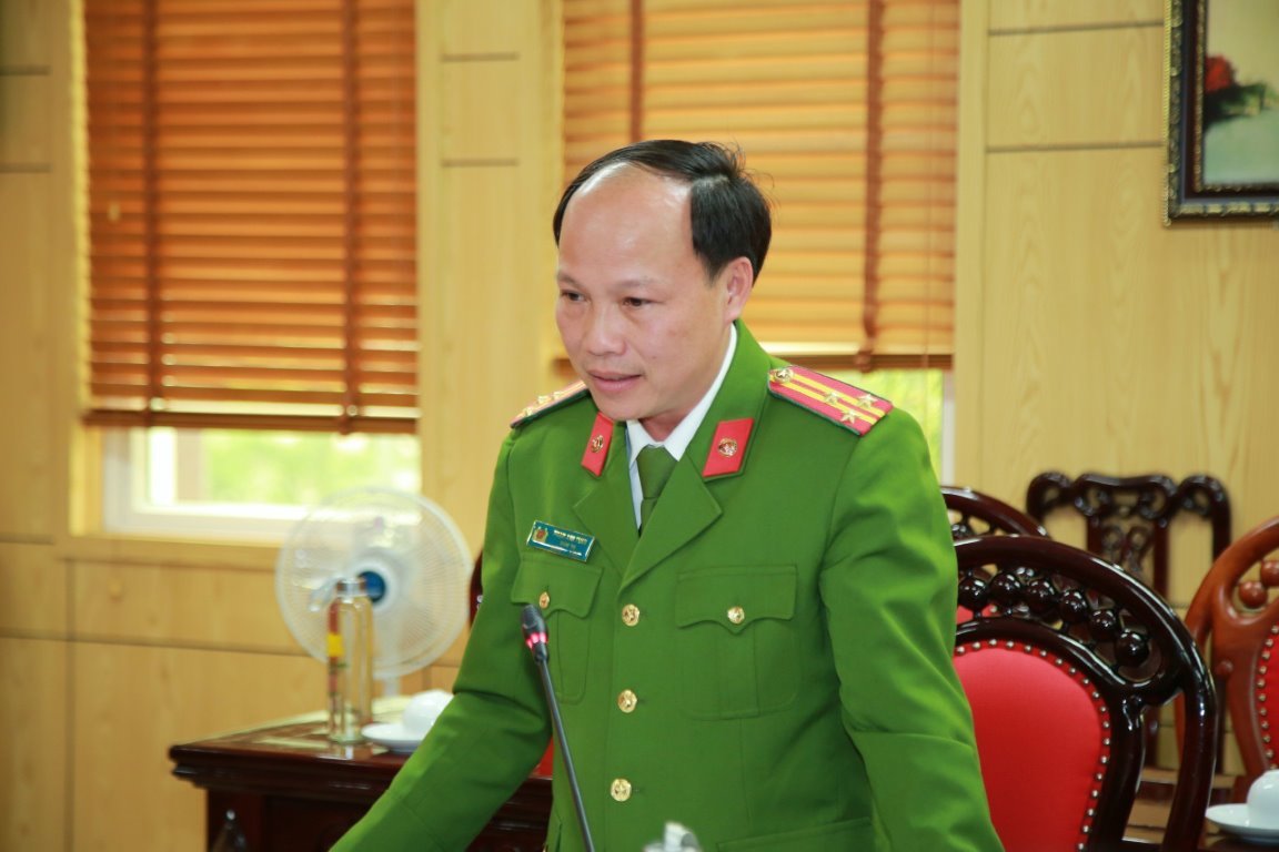 Lãnh đạo các phòng phát biểu