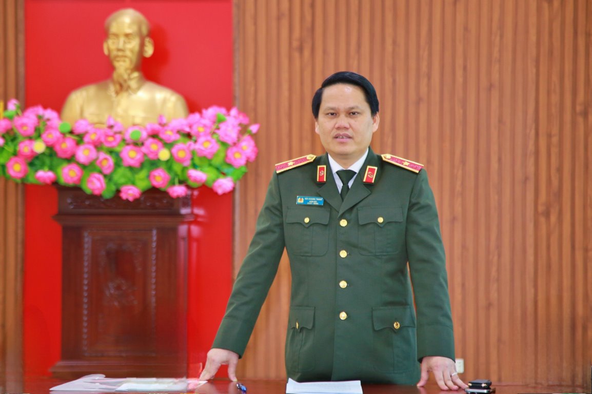 Đồng chí Thiếu tướng Bùi Quang Thanh, Ủy viên Ban Thường vụ Tỉnh ủy, Bí thư Đảng ủy, Giám đốc Công an tỉnh phát biểu chỉ đạo tại buổi làm việc