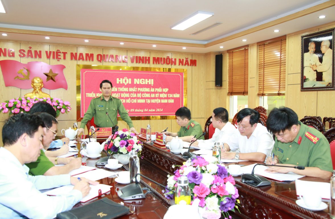 Công an Nghệ An: Phối hợp triển khai các hoạt động kỷ niệm 134 năm Ngày sinh Chủ tịch Hồ Chí Minh
