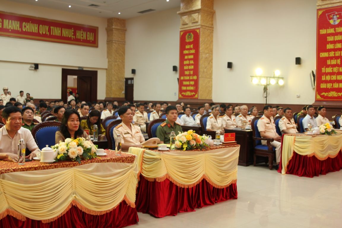 Các đại biểu tham dự