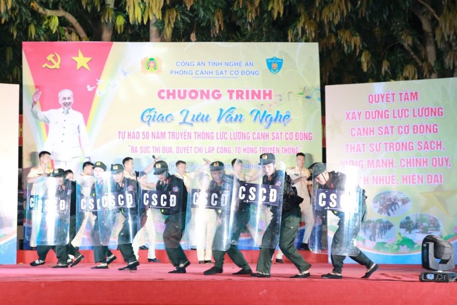 Các tiết mục đặc sắc tại đêm giao lưu văn nghệ