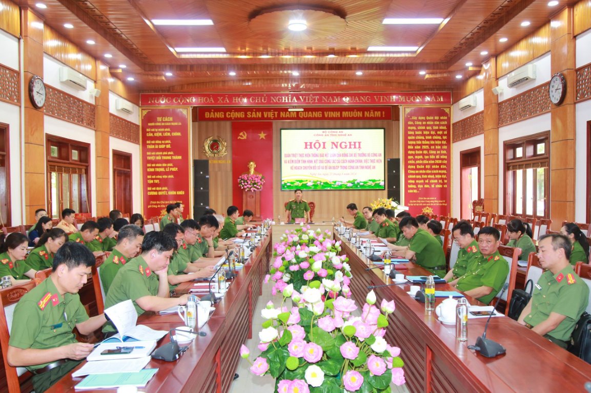 Toàn cảnh hội nghị