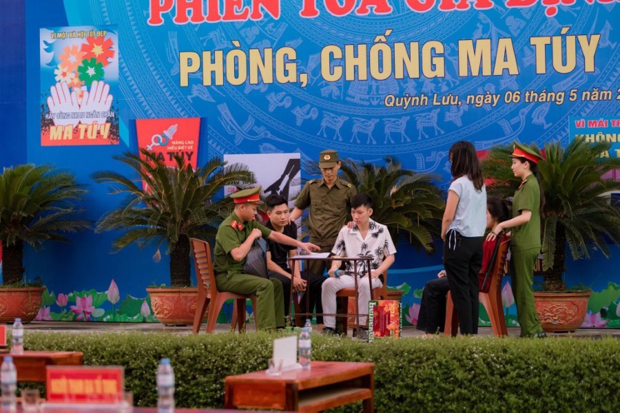 Sân khấu hóa tái hiện lại vụ án trong phiên tòa giả định
