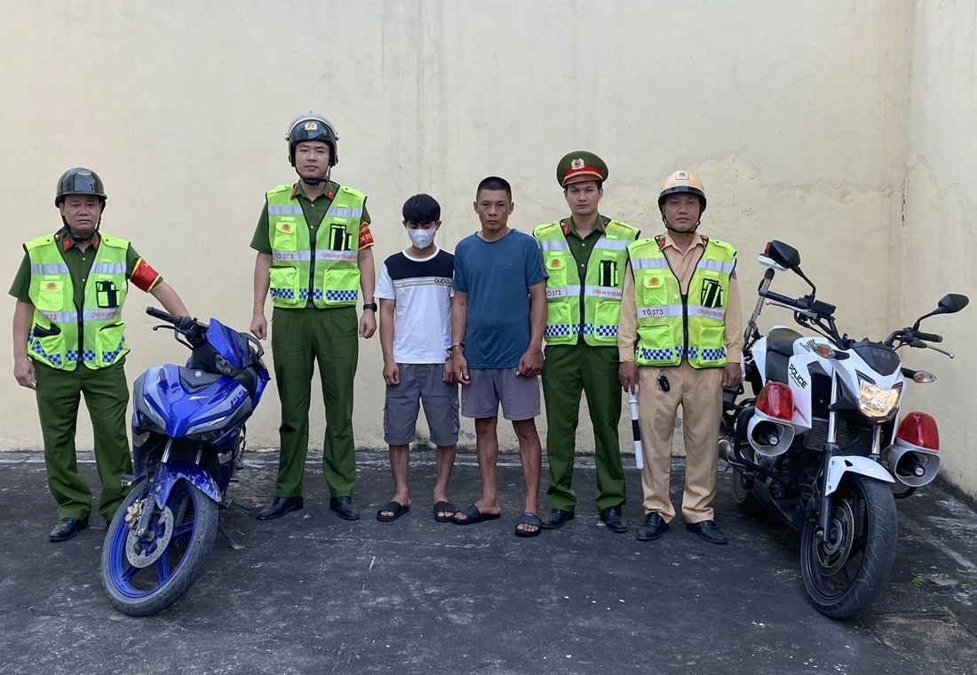Tổ 373 bắt 02 đối tượng  Nguyễn Xuân Đoàn và  Nguyễn Văn Kiện