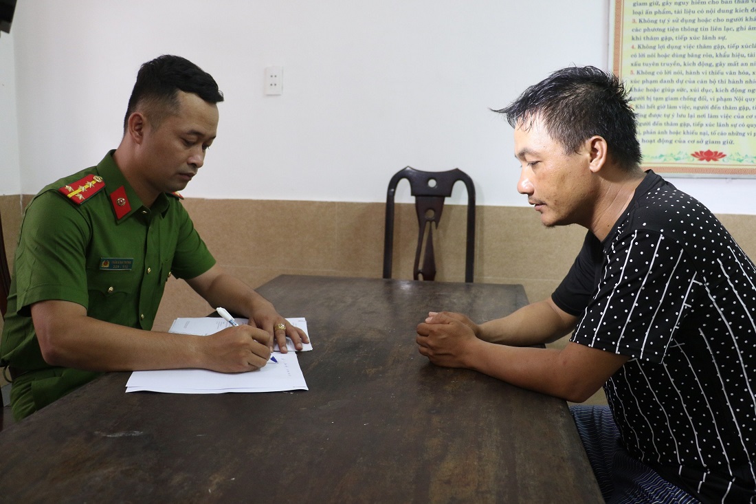 Cơ quan Công an làm việc với Võ Văn Kiên