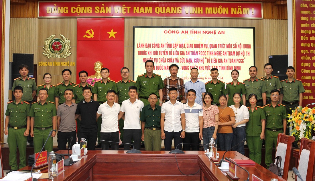 Gặp mặt Đội tuyển Tổ liên gia an toàn PCCC tỉnh tham dự Hội thi nghiệp vụ chữa cháy và CNCH 