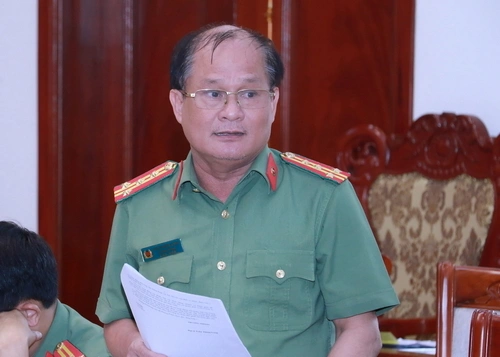 Lãnh đạo các phòng chức năng phát biểu