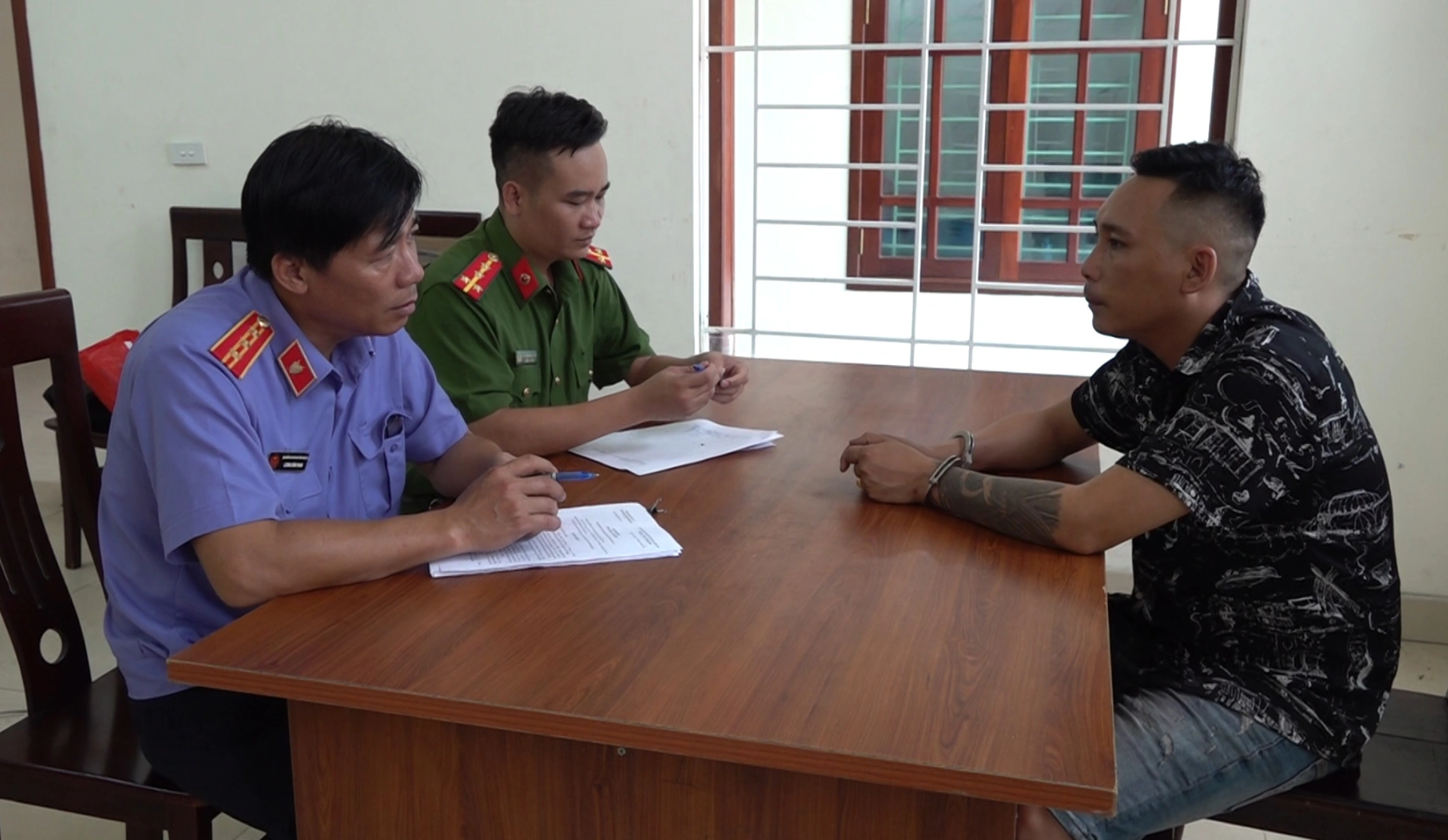 Cơ quan chức năng làm việc với đối tượng cầm đầu sới bạc Đặng Thanh Bằng