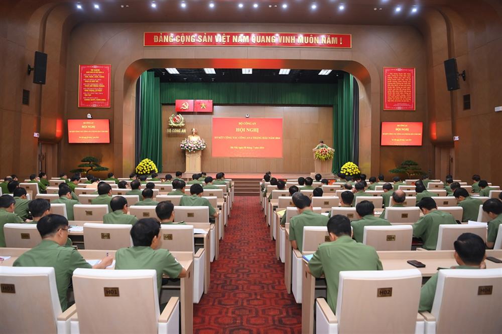 Bế mạc Hội nghị sơ kết công tác công an 6 tháng đầu năm 2024