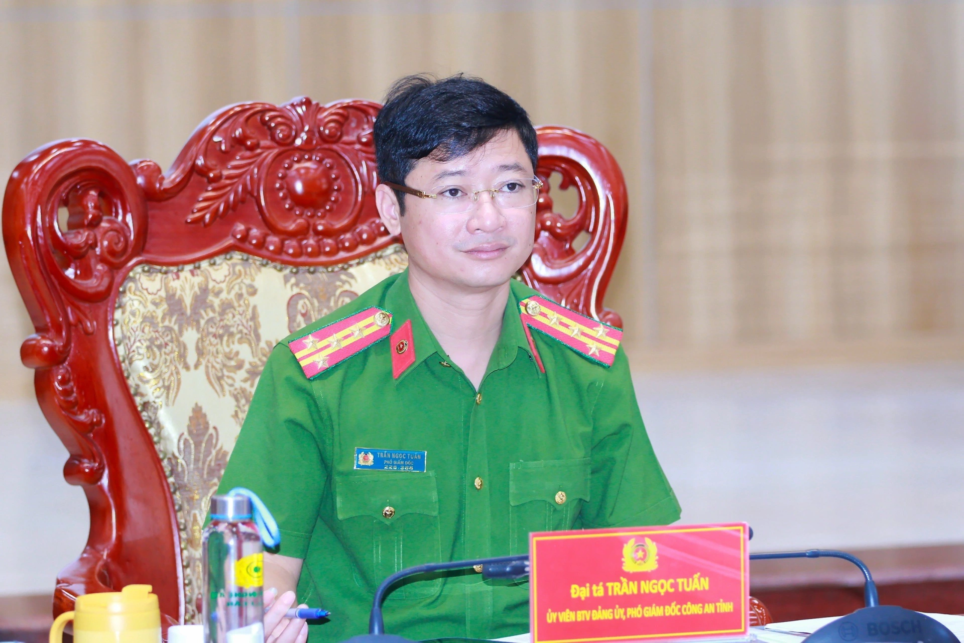 Đại tá Trần Ngọc Tuấn, Phó Giám đốc Công an tỉnh chủ trì Hội nghị tại điểm cầu Công an tỉnh Nghệ An